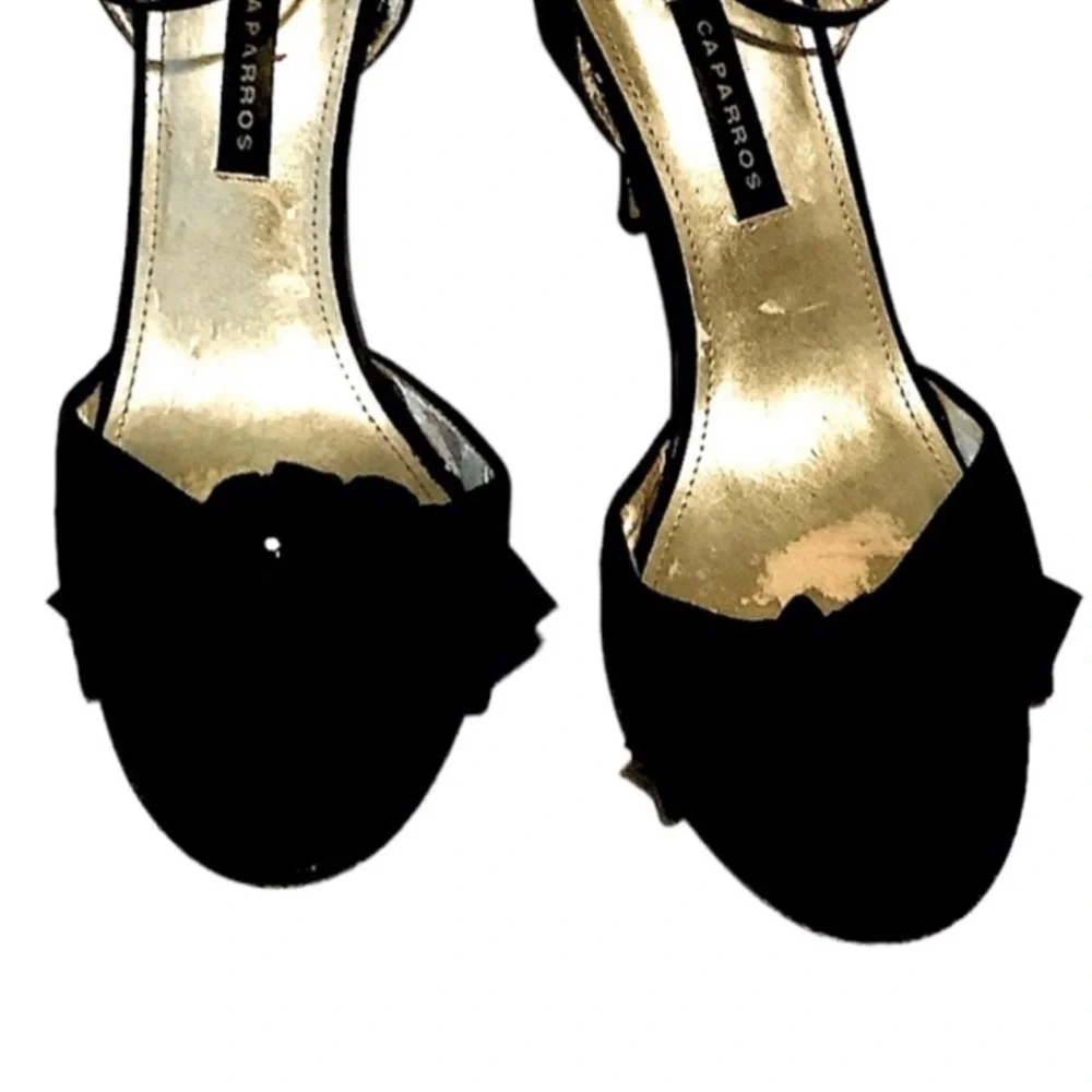 Elegant Black and Gold Women's Heels - Picture 6 of 7